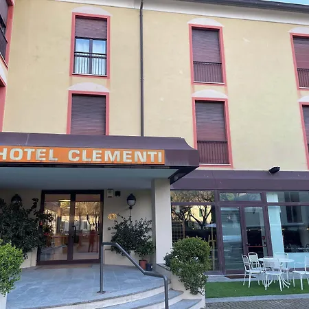 Clementi Hotel